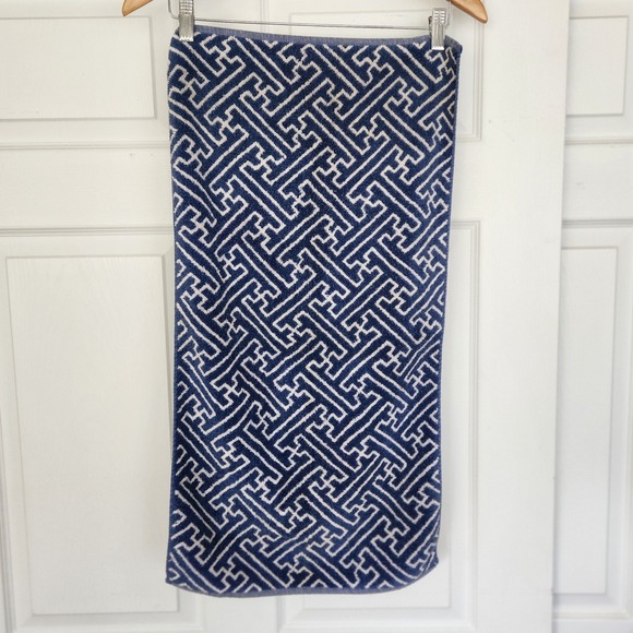 Lauren Ralph Lauren Other - RLL Lauren Ralph Lauren Hand Towel Denim Blue and Cream T pattern